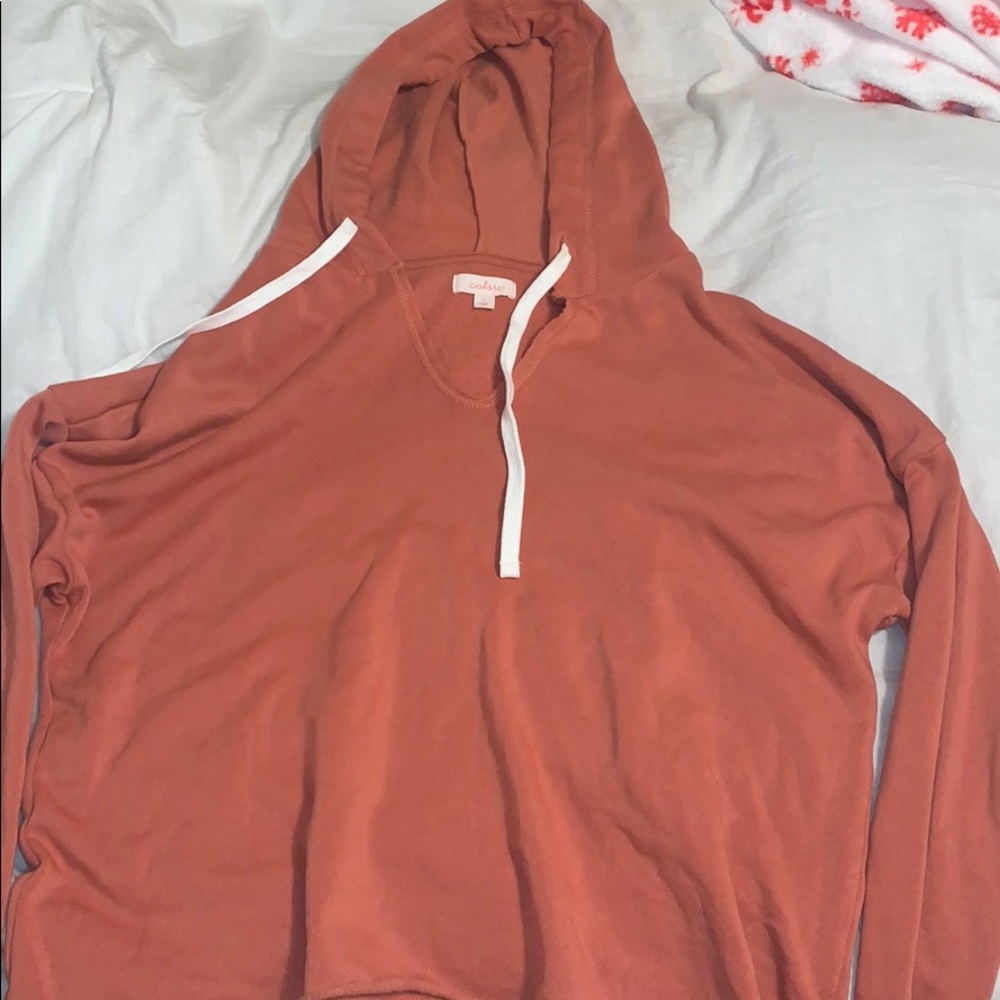 ORANGE SWEATSHIRT